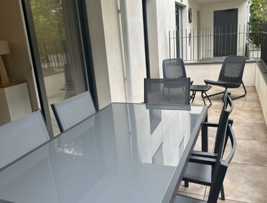 Appt avec terrasse + parking