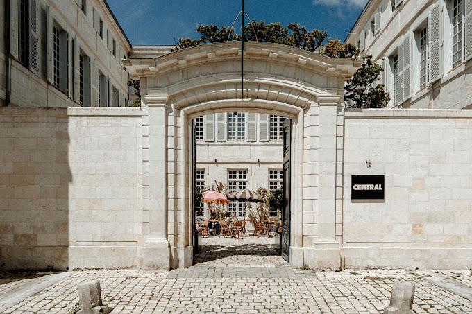 CENTRAL – Auberge de jeunesse & Hôtel La Rochelle