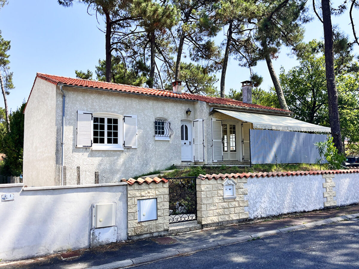 Maison 4 pièces de 100 m2 à La Tremblade / Ronce les bains — photo 2/8