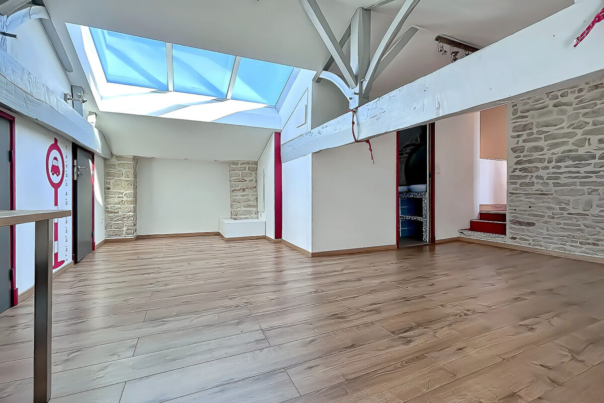 Maison familiale 201 m² – 4 chambres – Garage  – Sainte-Soulle — photo 8/8