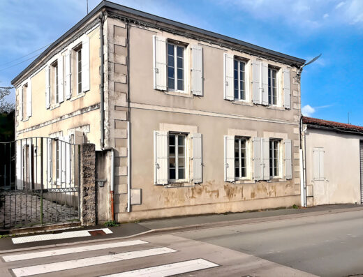 Maison Saint Xandre 6 pièce(s) 183 m2