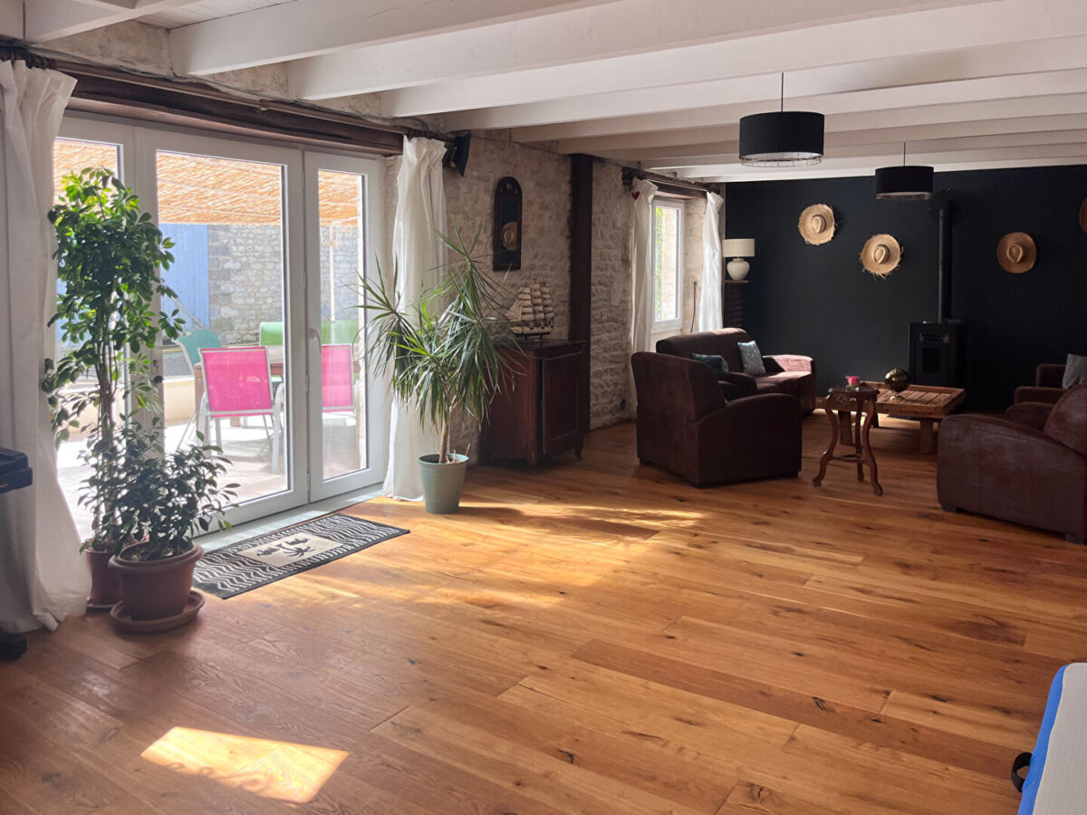 Maison Saint Medard D Aunis – Propriete en Pierre 296 m2 sur 2400 m2 de parcelle — photo 3/8