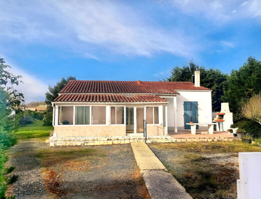 TERRAIN  CONSTRUCTIBLE –  Ferrieres 3030 m2