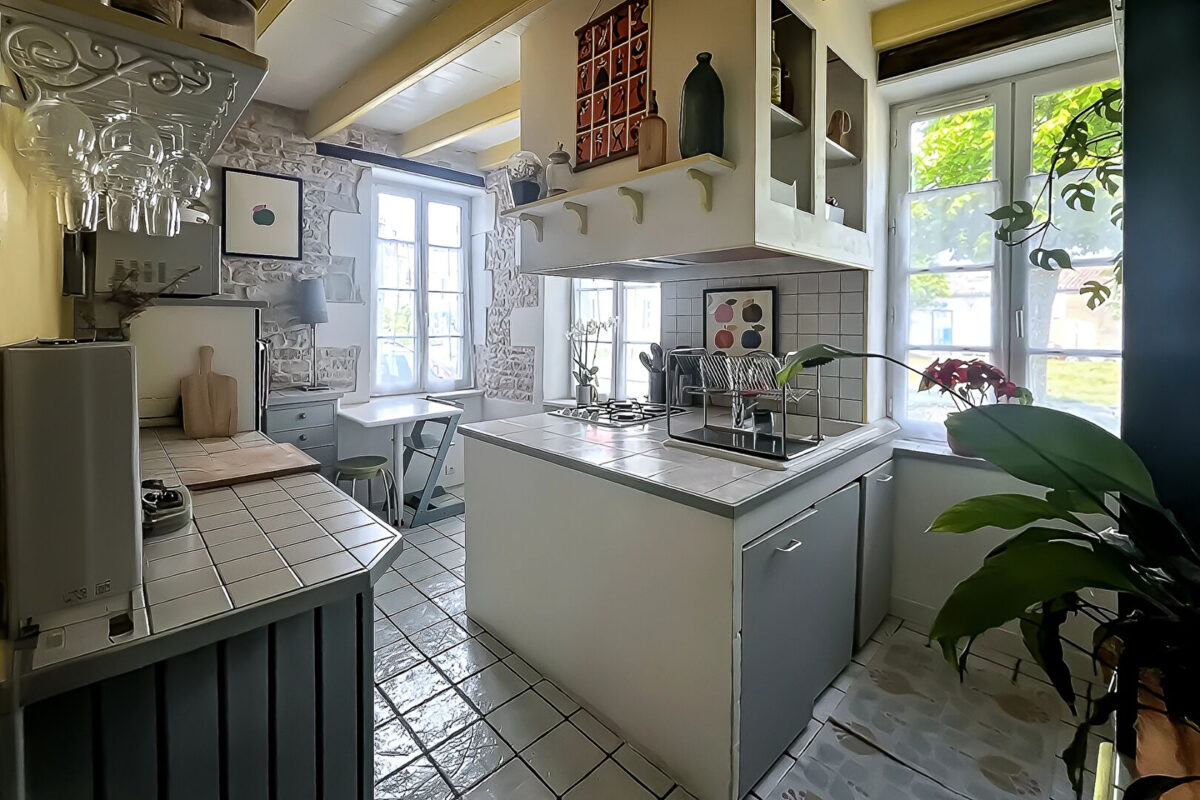 Maison Saint Sauveur D Aunis 5 pièce(s) 160 m2 — photo 7/8